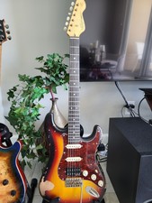 Vintage Guitars Icon V6 - Distressed Sunburst, V6hmrsb
