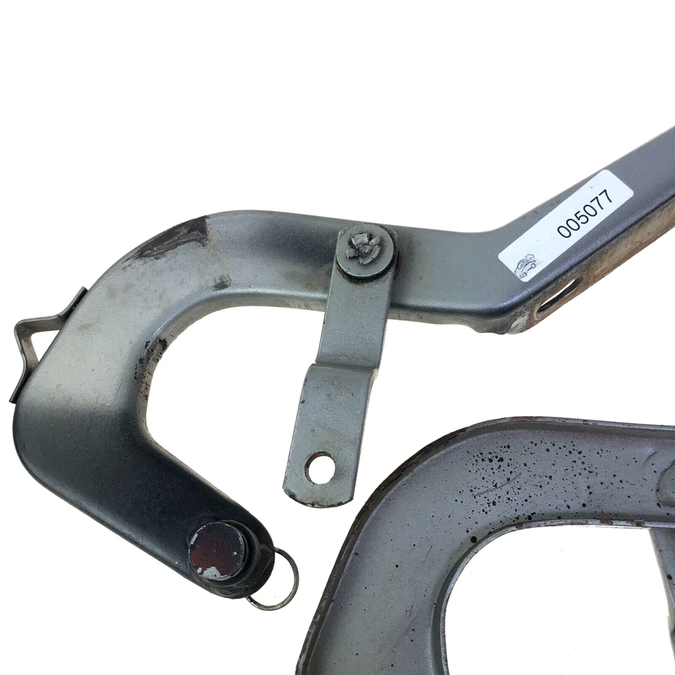 Alfa Romeo Spider Trunk Lid Hinges Pair 71-94 105/115 w/Hinge Bolts Foto 3 de 4
