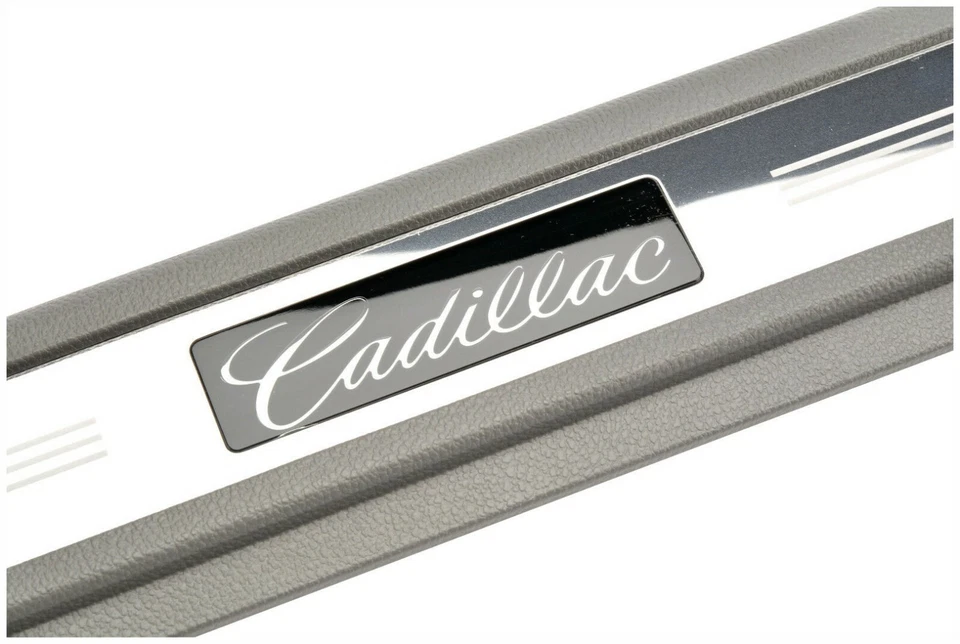 19211732 Illuminate sill plates Dark Titanium 2010-2016 Cadillac SRX - Image 4 of 4
