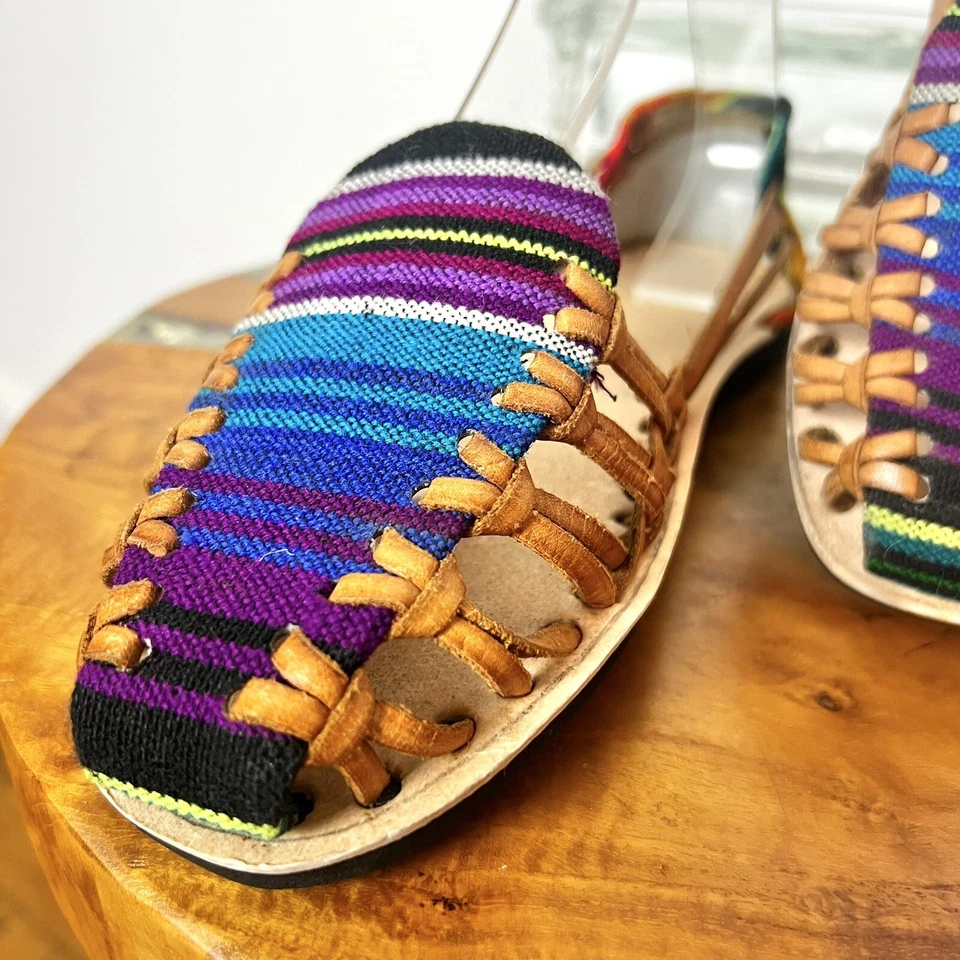 DEADSTOCK Sandalias de Cuero Manta Mexicana Serape Hechas a Mano Años 90 Años 90 7.5 Foto 3 de 4