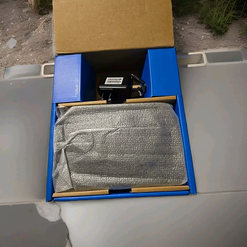 Linksys N600 Dual Band WiFi 4 Router up to 750 Square Feet 5+ Devices Black - Image 3 of 3