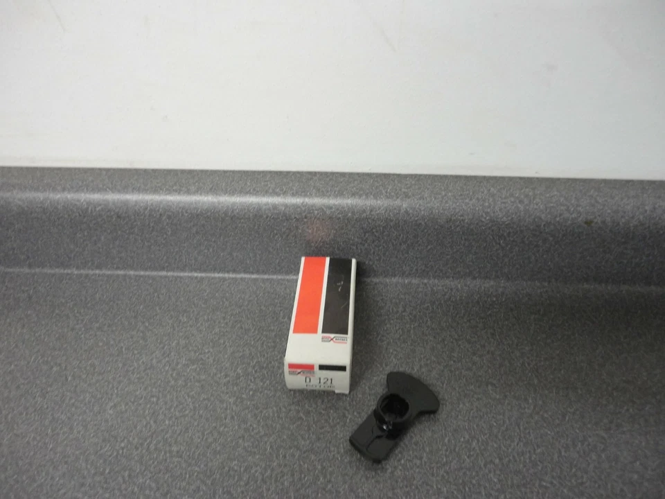 Nuevo rotor distribuidor Borg Warner BWD D121 para camioneta Jeep Willys camioneta utilitaria Foto 2 de 3