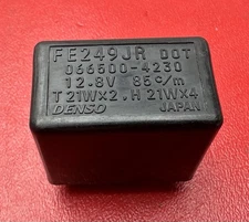 2008 2009 SUZUKI GSXR 600 750 OEM TURN SIGNAL BLINKER RELAY FLASHER 38610-03F00