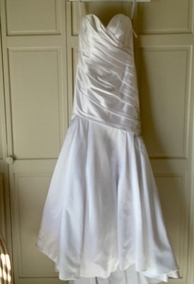 New w/ Tags Allure Exclusive Wedding Gown Sz 8 | Satin White, Unaltered