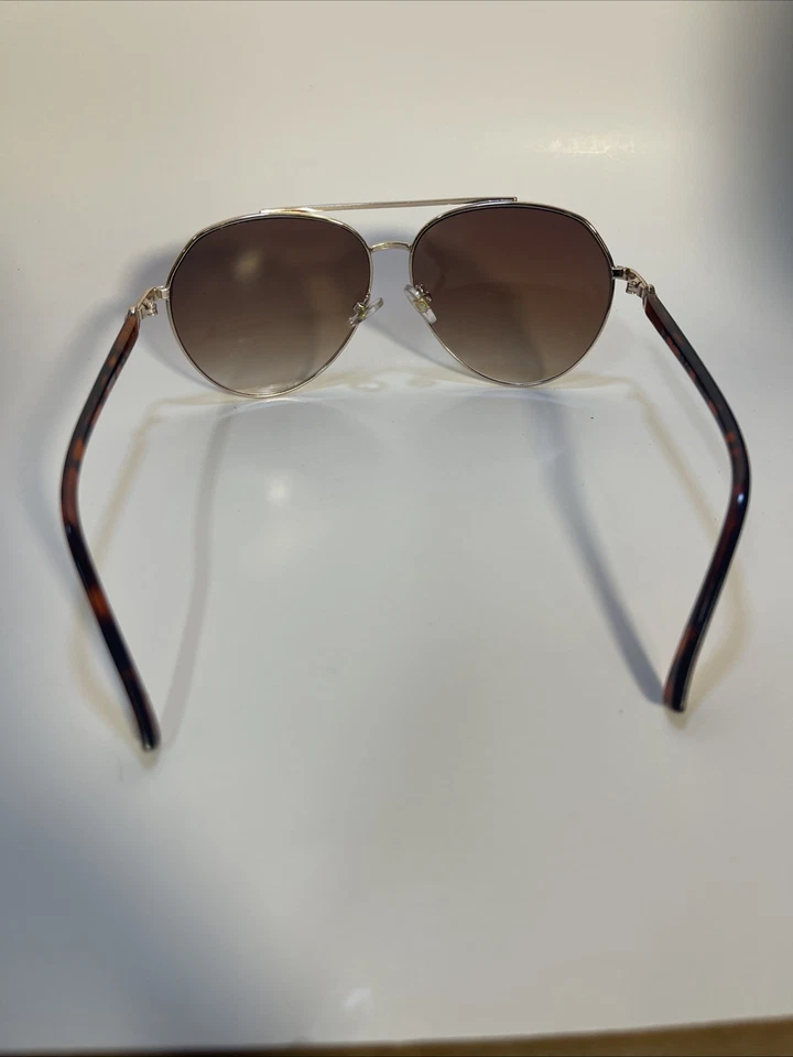 Gafas de sol Pugs Aviator para mujer marrón estampado animal y marco dorado estilo # F4 Foto 4 de 4