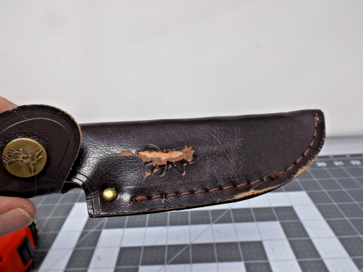 Browning Fixed Blade knife No 322525 Spain Whitetail Legacy