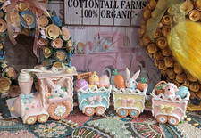 Martha Stewart Pastel Easter Sugared Gingerbread 4pc Train NWT