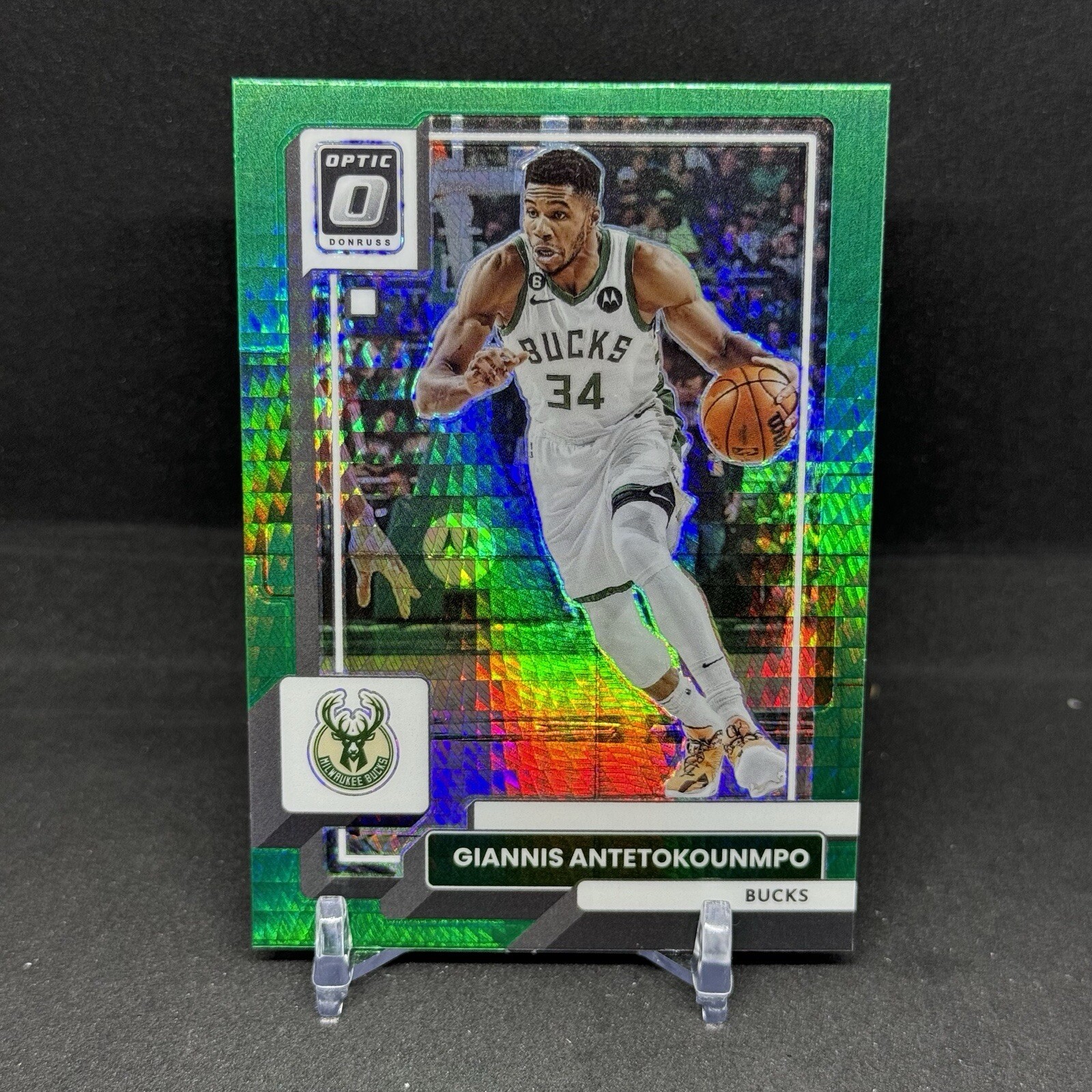 2022-23 Panini Donruss Optic - Hyper Green Prizm #75 Giannis Antetokounmpo