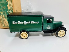 Ertl 1931 Hawkeye Truck New York Times Bank 1996 3166  BRAND NEW  in Box
