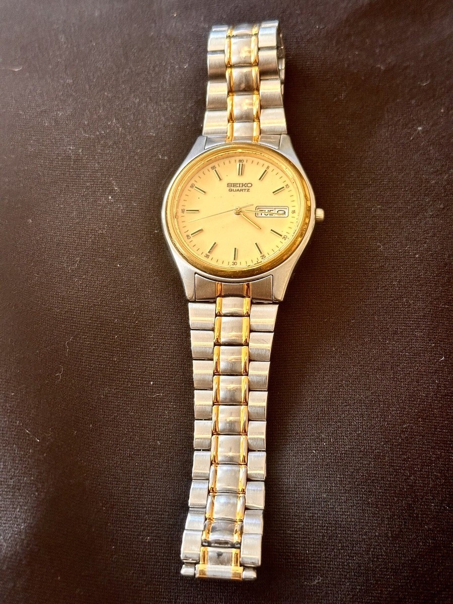 Seiko Mens Quartz Vintage Day Date Luminous Dial Bracelet Watch 7N43-9041