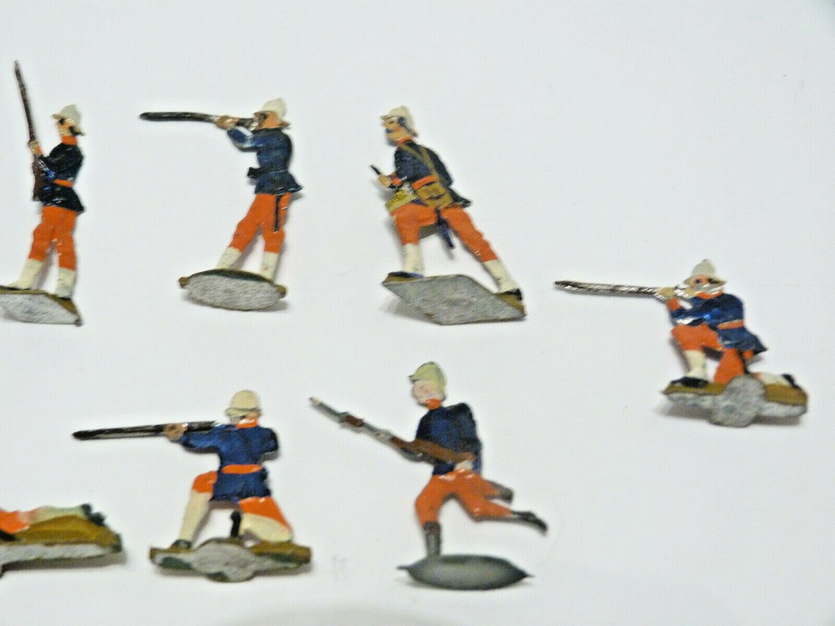 LOT DE 14 figurines anciennes en étain plats peintes - Soldats Français EUR 45,00 - FR