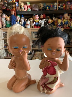 Girl with doll・１９７４年ー７８年・１３cm・ Cop・ 2x VINTAGE LARGE RUBBER TOY vinyl GIRL DOLL NAKED MADE IN HONG