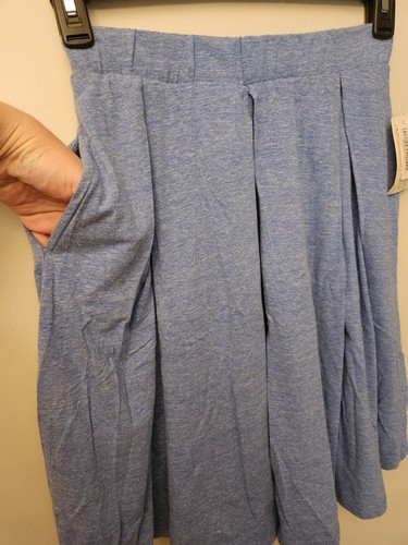 LuLaRoe Madison Gonna a Pieghe XS (0-4) Blu Erica Solida NUOVA ๐ - Foto 3 di 7