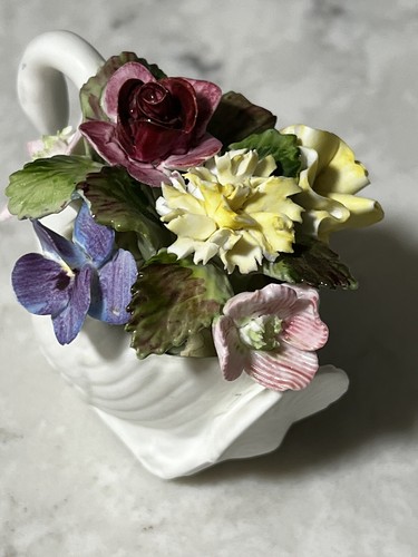 Royal Adderley Bone China Swan with Flowers Made in England - Picture 5 of 9