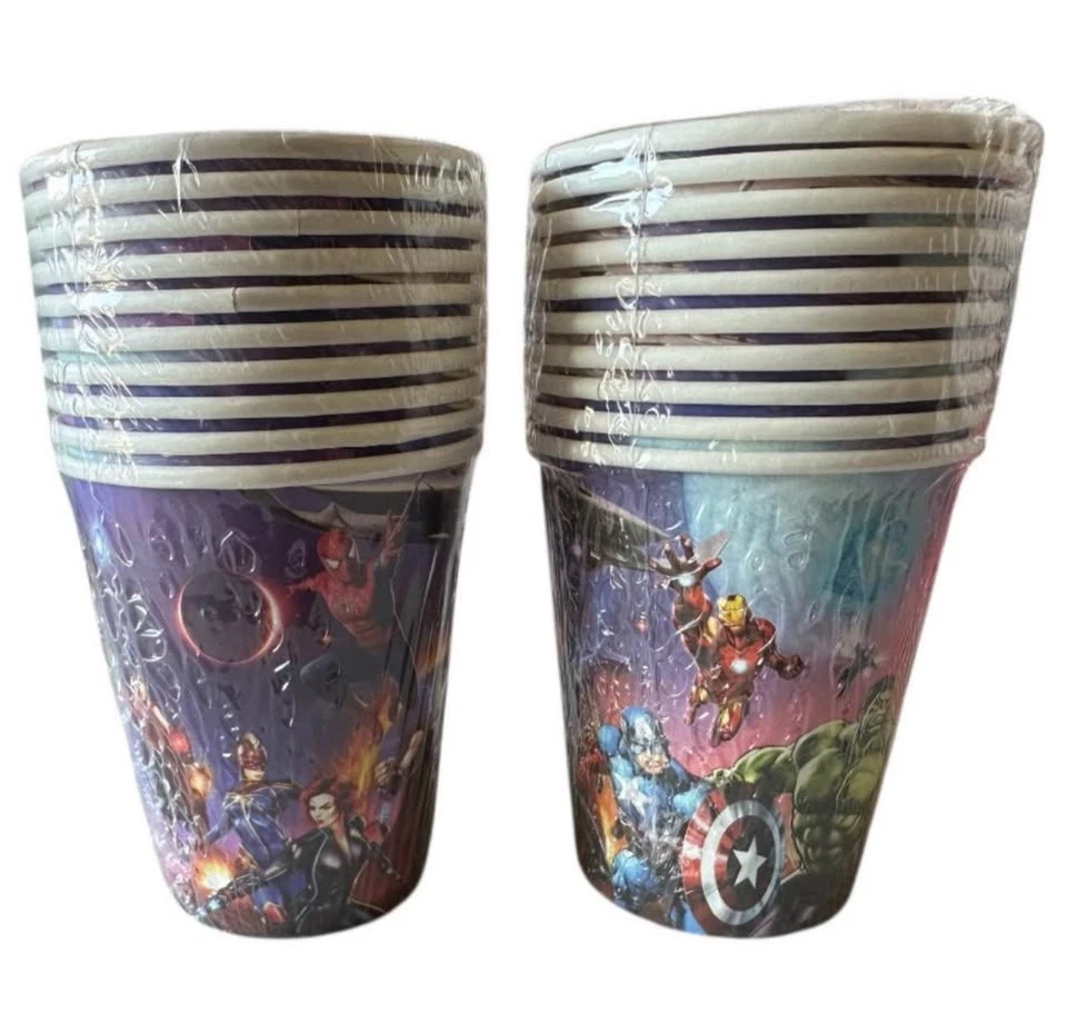 Paquete de decoraciones de fiesta Marvel Avengers - Platos, tazas, servilletas, manteles - Foto 4 de 4