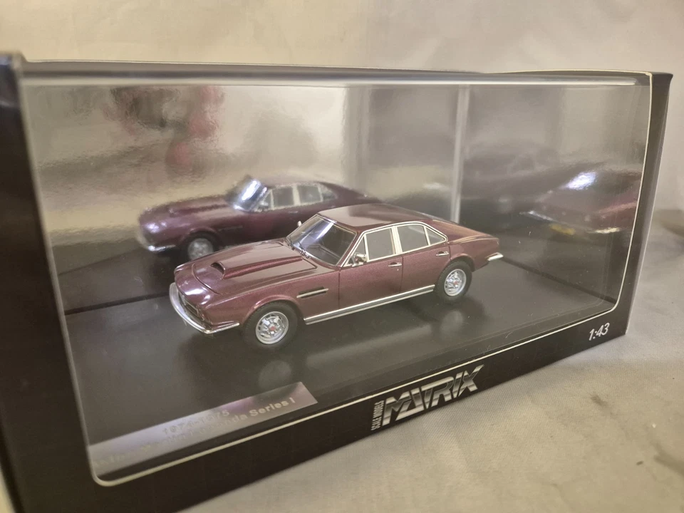 Matrix MX40108-183 Aston Martin Lagonda S1 1974 red metal 1/43 - Photo 1/2