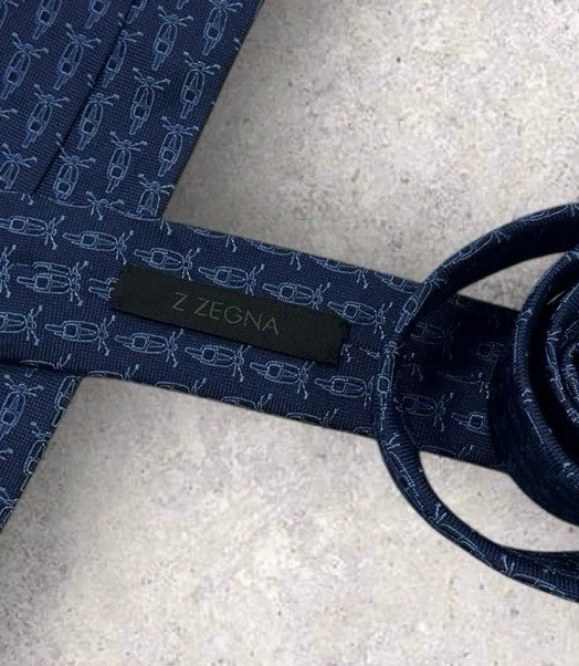 Corbata de seda Z ZEGNA ITALIA XL alce azul marino con:2,5" usada en excelente estado Foto 2 de 4