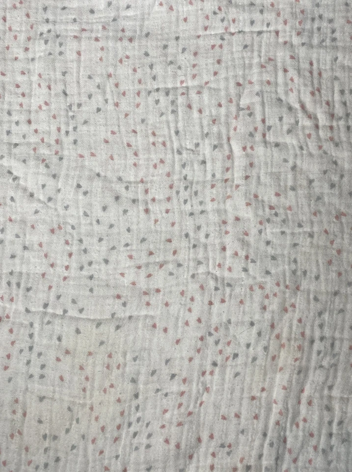 Manta Bebé aden + anais Pequeña Rosa Gris Corazón Blanco Algodón Muselina Envoltura Lovey Foto 4 de 4