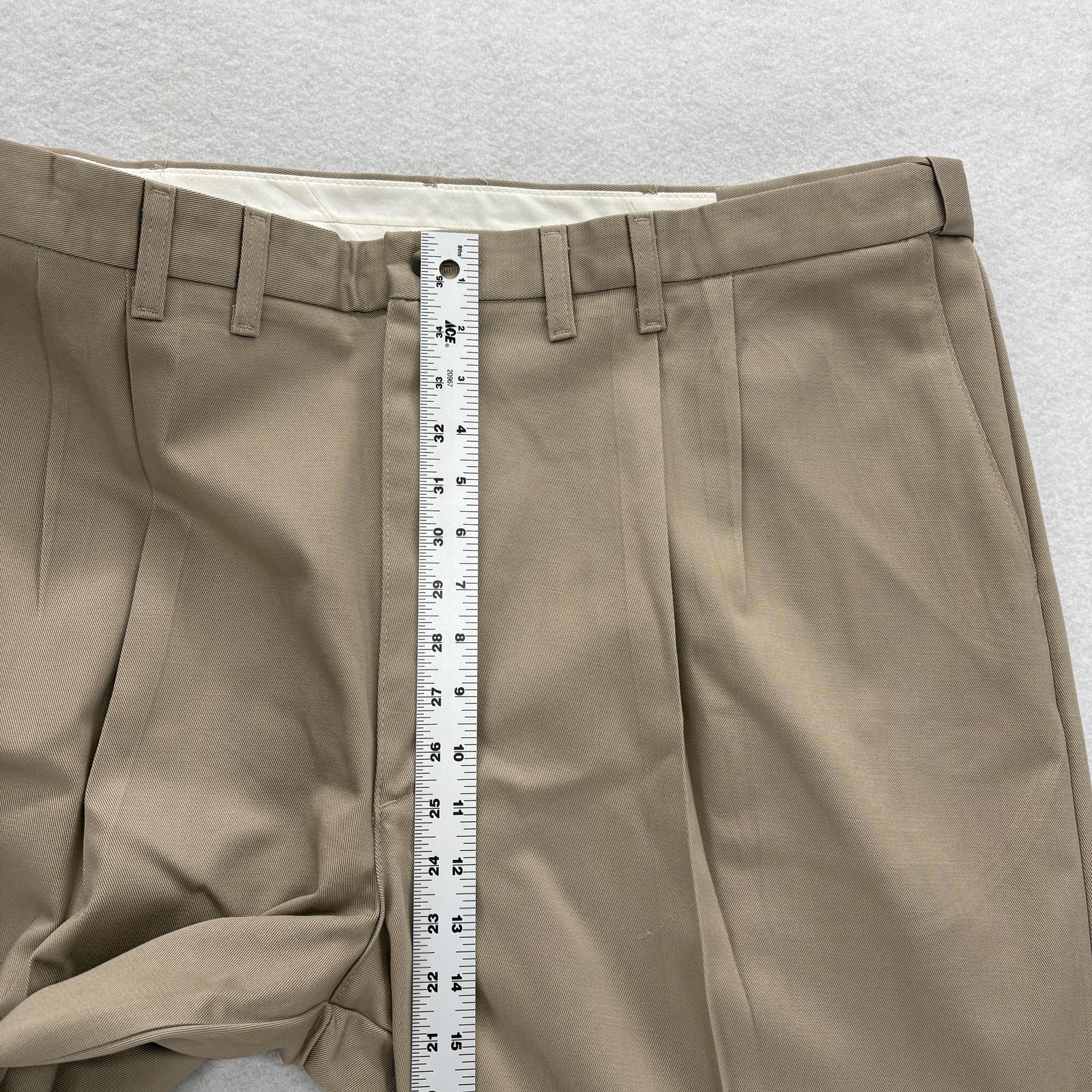 Wrangler Timber Creek Perfect Fit Pants Mens 44x30 Beige Pleated Khaki Workwear thumbnail 6