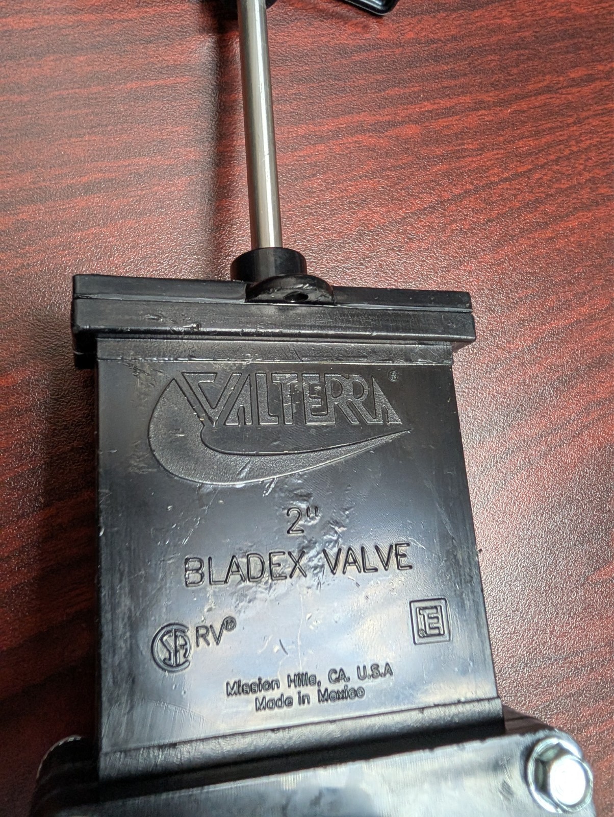 Valterra 7210 ABS Gate Valve Black 2" FPT x Spig brand new - never used 