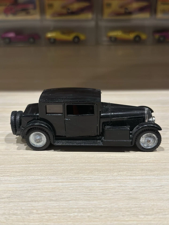 Modelo metálico escala 1/43 Solido - VOISIN 17CV 'CARENE' 1934 Foto 2 de 4