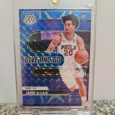 🔥Jared McCain 2024-25 Panini Mosaic Give and Go #5 Reactive Blue (RC) /99