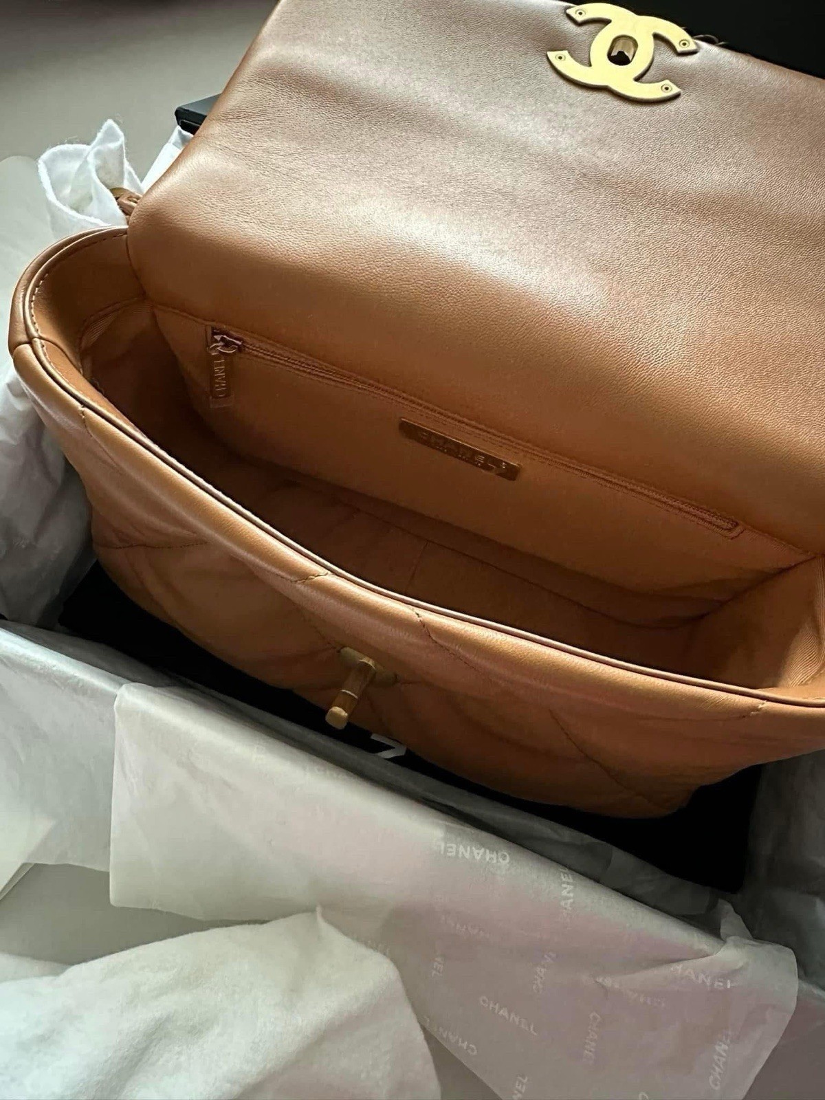 Authentic CHANEL  19 Bag Small-Medium **In Excellent Condition** — image 5
