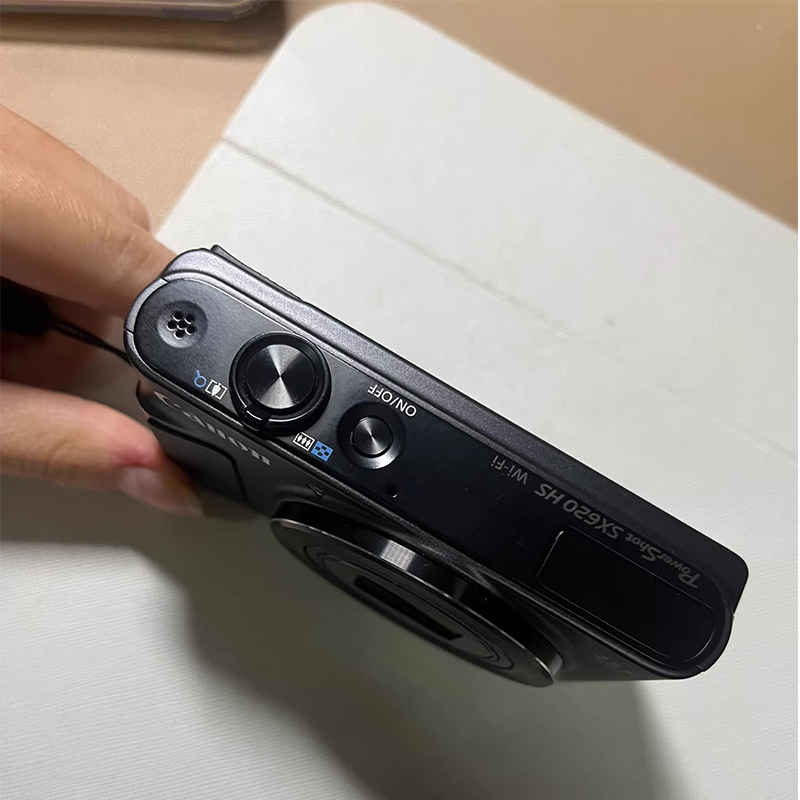 Canon PowerShot SX620 HS Black 20.2MP 25x zoom Optical Zoom