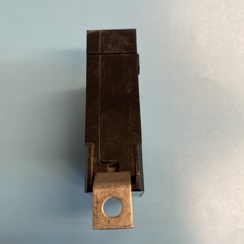 CHALLENGER TYPE CBB1020 MONOPOLARE 20 AMP BULLONE SU INTERRUTTORE - Foto 4 di 7