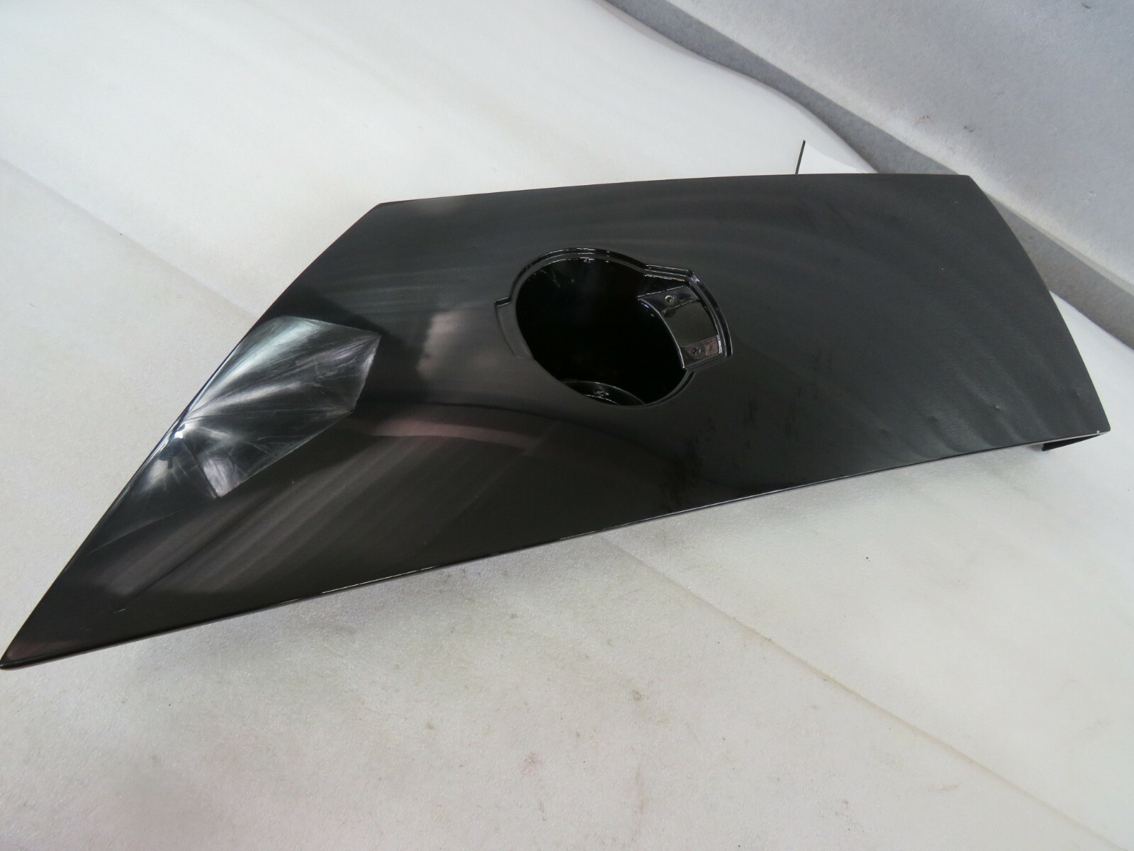 Lamborghini Murcielago Roadster, RH, Quarter Panel Trim, Used, P/N 417809922