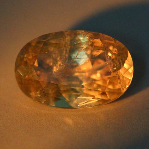 3.18 Cts_Unique Collection_100 % Natural Unheated Color Change Diaspore_Turkey - Picture 3 of 5