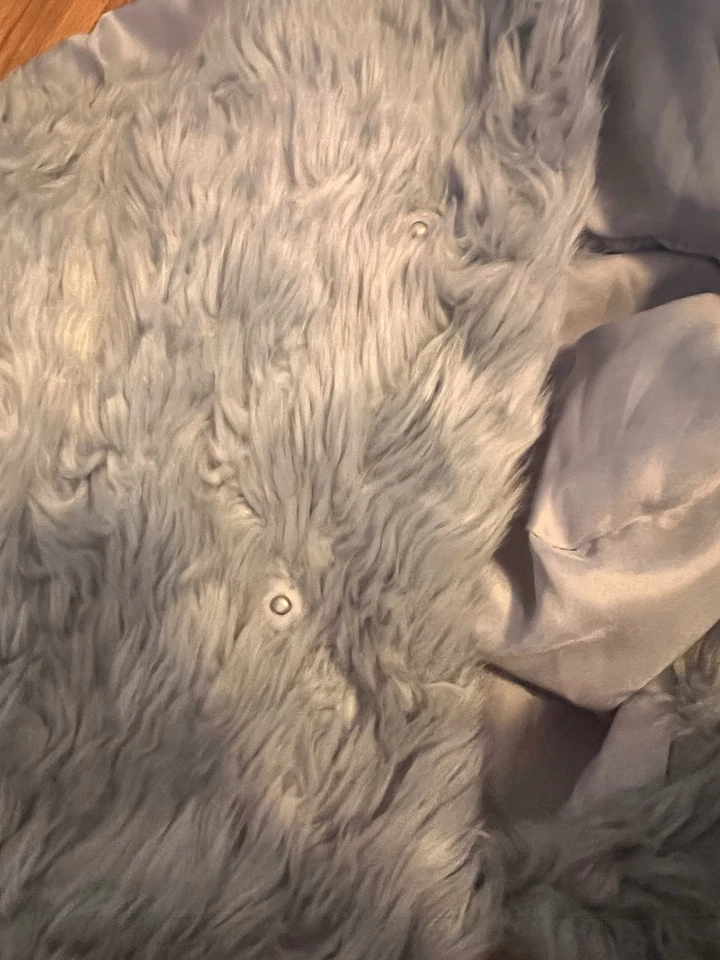 Casaco de pele sintética azul BCBGENERATION tamanho G  - Imagem 4 de 4