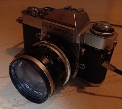 Nikkormat EL Nikon Nikkor-S 35mm f/2.8 Film Camera with Lens