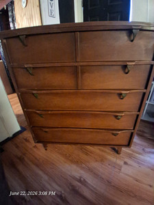 Mainline By Hooker 3 Piece Bedroom Suit. 2 Dressers W/ One Mirror And Bed Frame