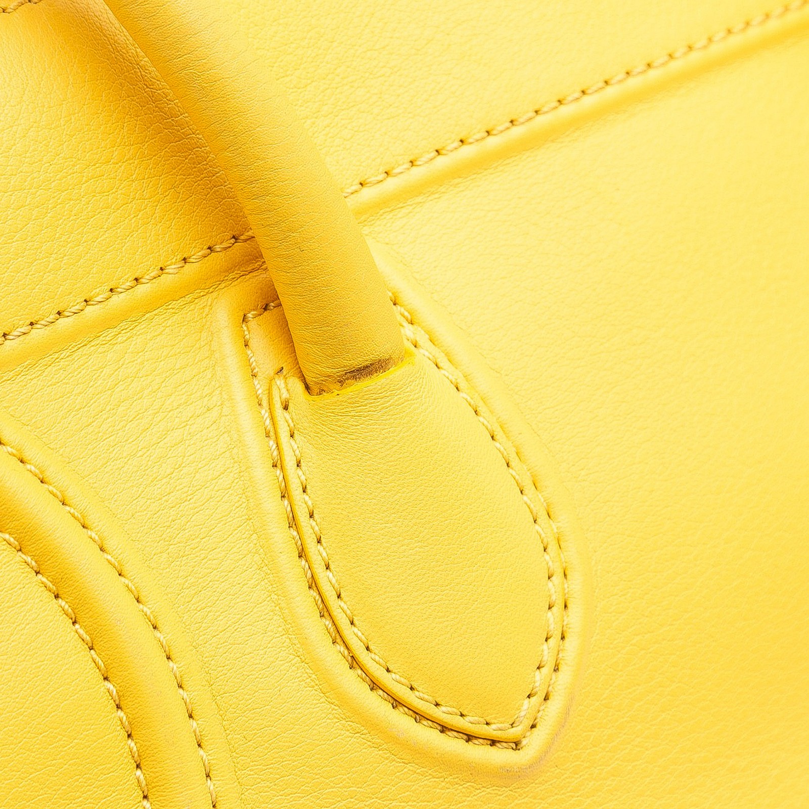 Authenticated Celine Medium Leather Phantom Lugga… - image 8