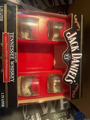 Jack Daniels 1904 Gold medal Gift Set