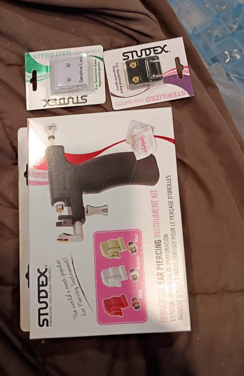 Studex R993S Ear Piercing Gun Kit w/ Earrings, Black, 3-Piece Set