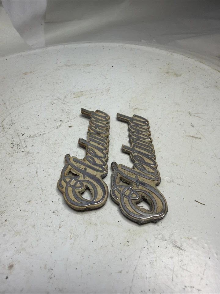 Cadillac Fleetwood 1984-90 OEM palo en emblema de metal escritura # 20208137 Foto 4 de 4