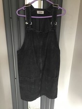 NEW LOOK SIZE 18 BLACK DENIM PINAFORE DRESS DUNAGREES, Pockets, Adjustable.