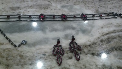 Beautiful Givenchy gunmetal red crystal choker Necklace pierce 