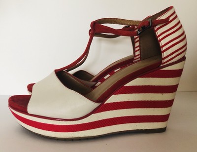 clarks red wedges