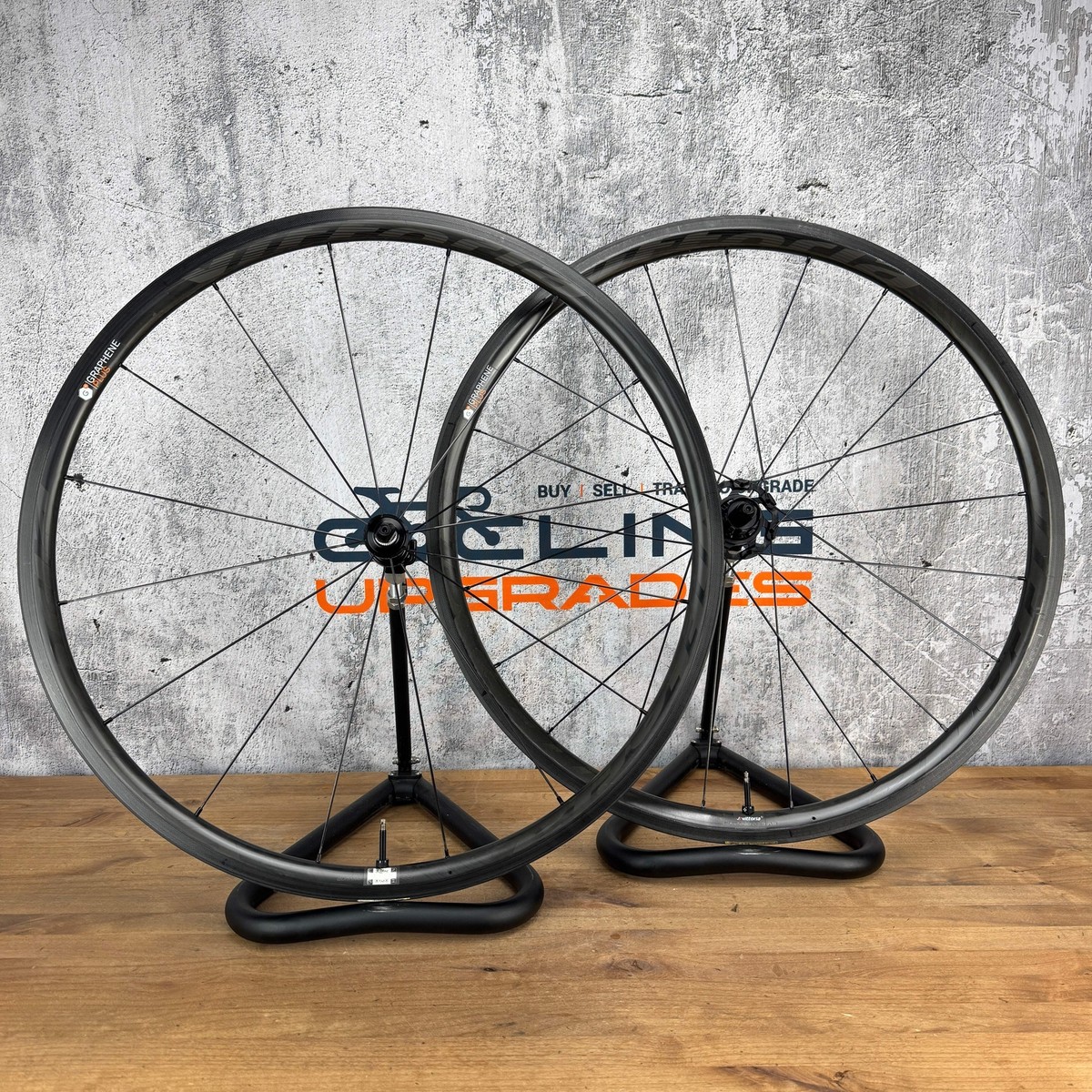 Low Mile! Vittoria Qurano 30 Graphine Plus Tubeless Rim Brake Carbon Wheelset 15