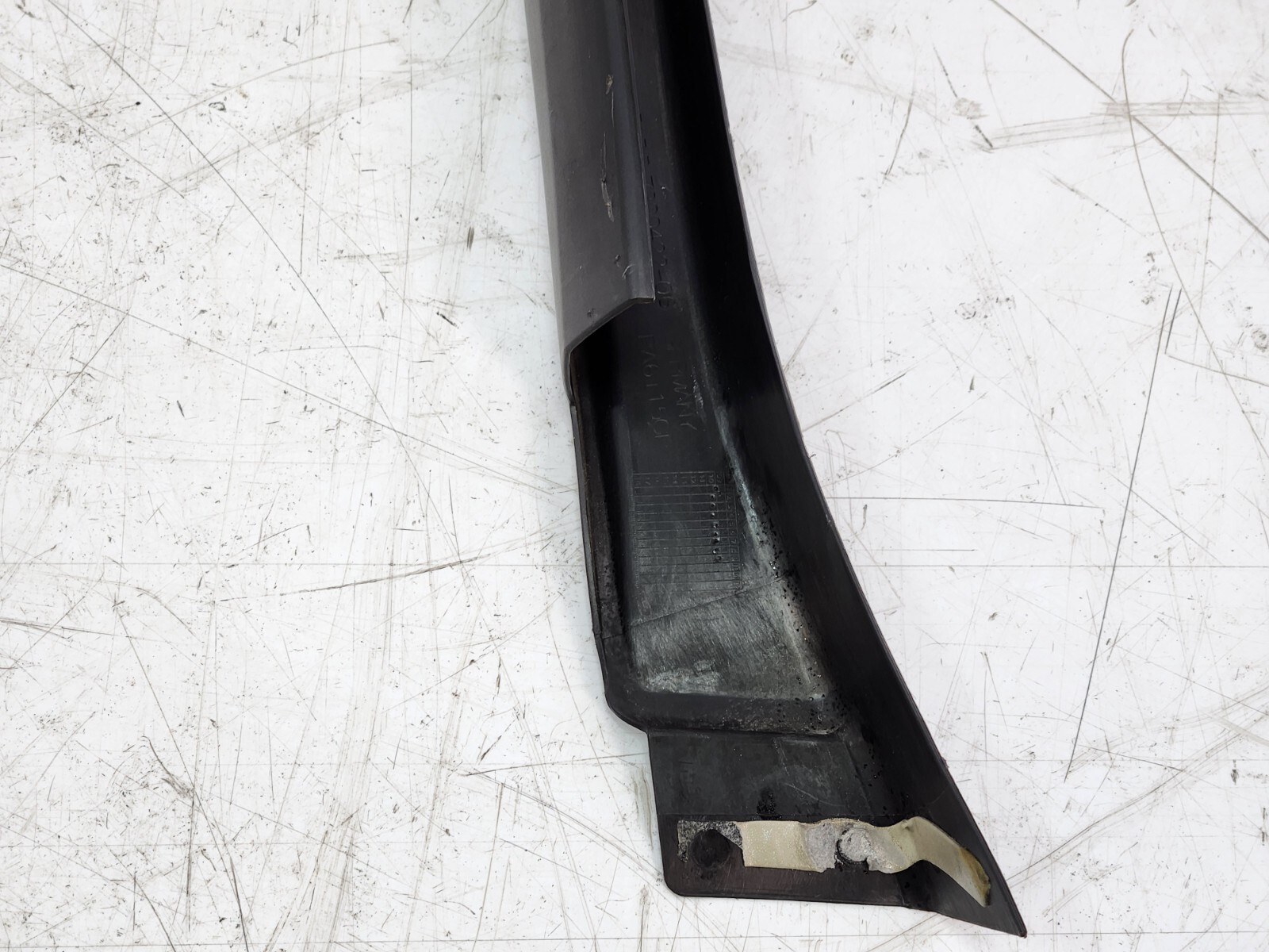 ✅ 10-14 OEM Rolls-Royce Ghost RR4 Rear Right Passenger Door Window Cover Guide