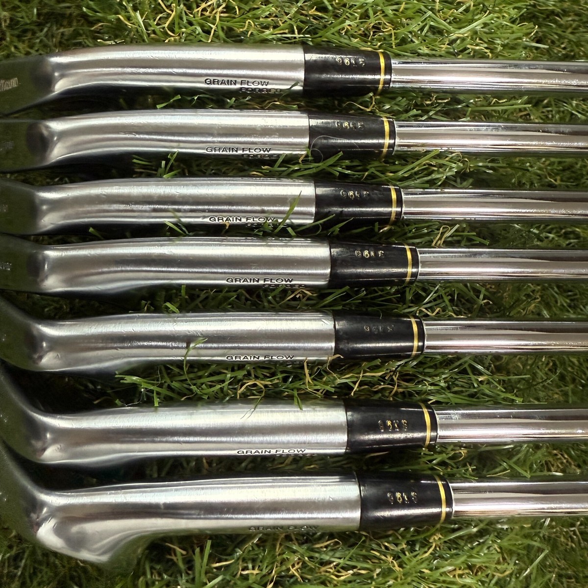Mizuno T-Zoid Pro II Iron Set 3-9 7pc RH Dynamic Gold S400 DG Men 