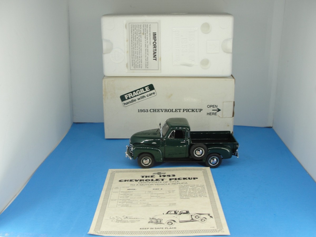 ミニカー 1953 CHEVROLET PICKUP TRUCK Amazon.com: Just Trucks 1:24 1953 Chevy Pickup Die-cast Car