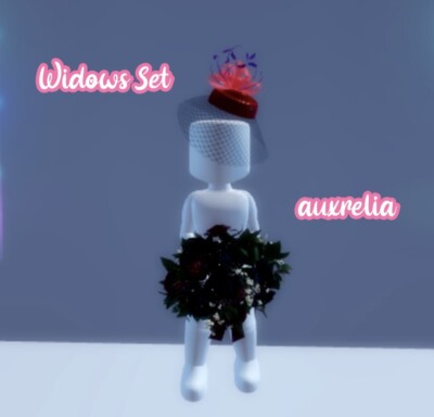      Widow's Set - ROYALE HIGH     