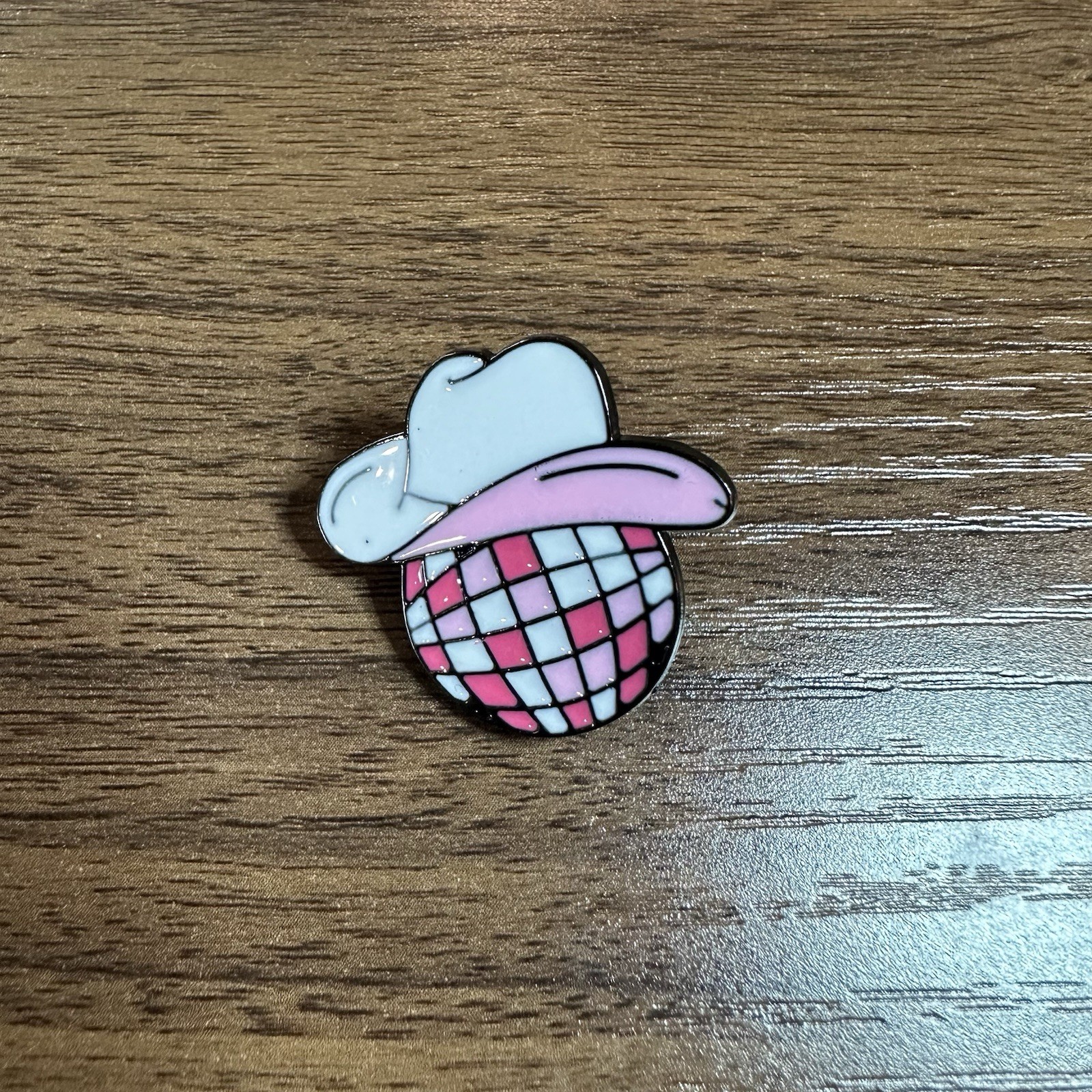 Spilla smaltata sfera discoteca rosa pony cappello cowboy bavero palla a specchio gioielli nuova