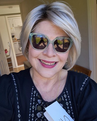 Fab Jon Renau Welch Noriko Idalia Wig Palm Springs Blonde. Excellent condition! - Picture 12 of 12