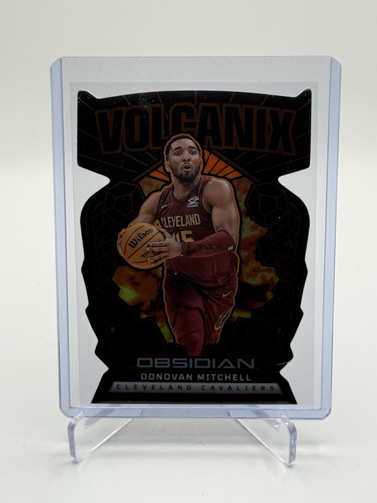 2024-25 Panini Obsidian DONOVAN MITCHELL Volcanix 🌋 CASE HIT SSP- Cavaliers