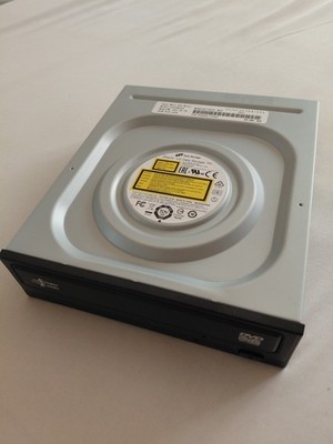Intern Laufwerk Brenner HITACHI LG GH24NSD5 SUPER MULTI DVD WRITER SATA 5.25''